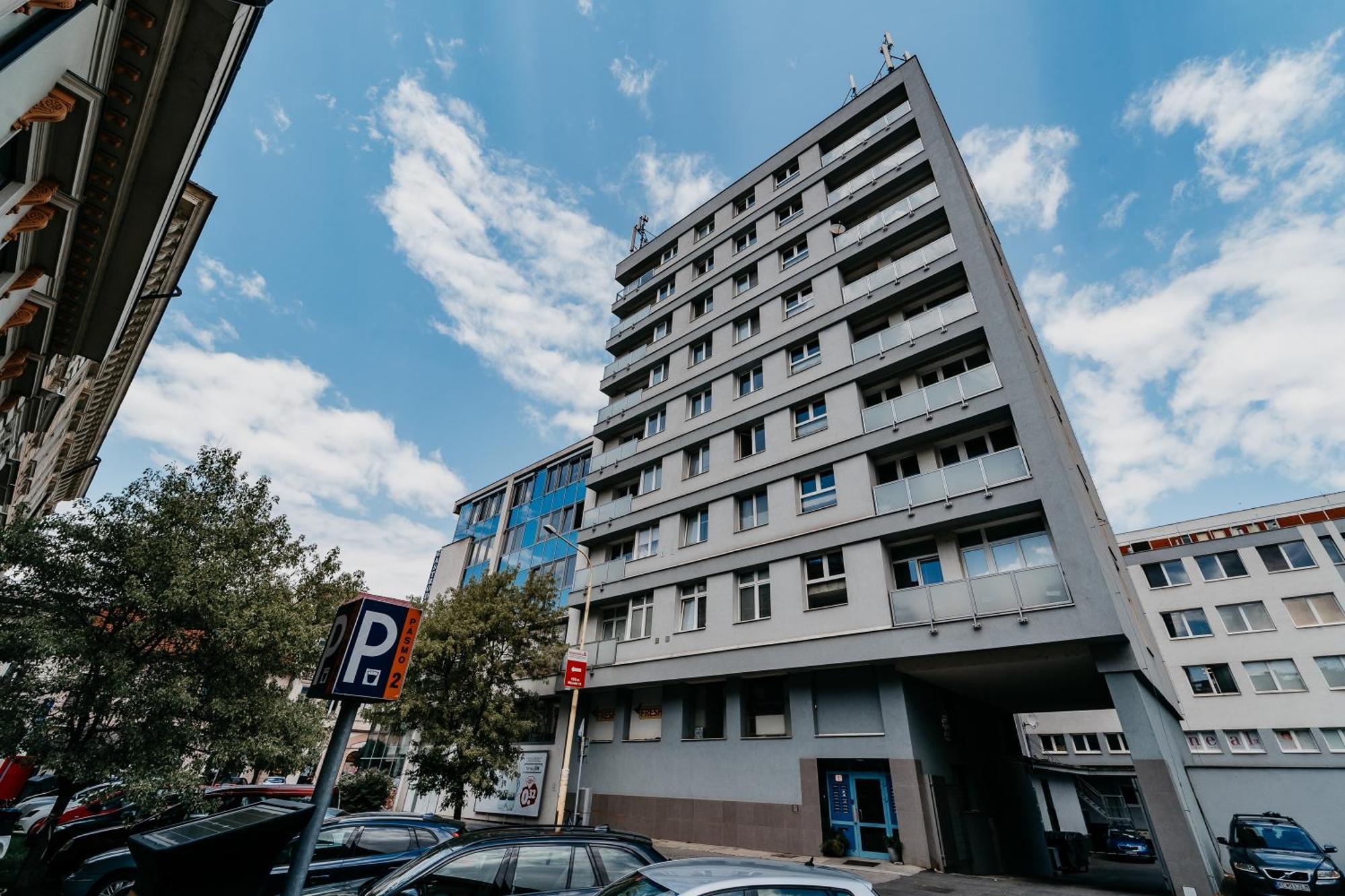 Ah Duo Appartement Košice Buitenkant foto